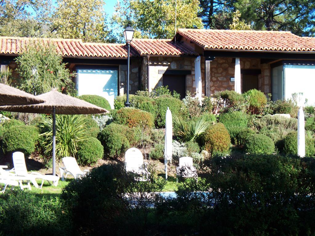Apartamentos El Roble Valverde de la Vera Esterno foto