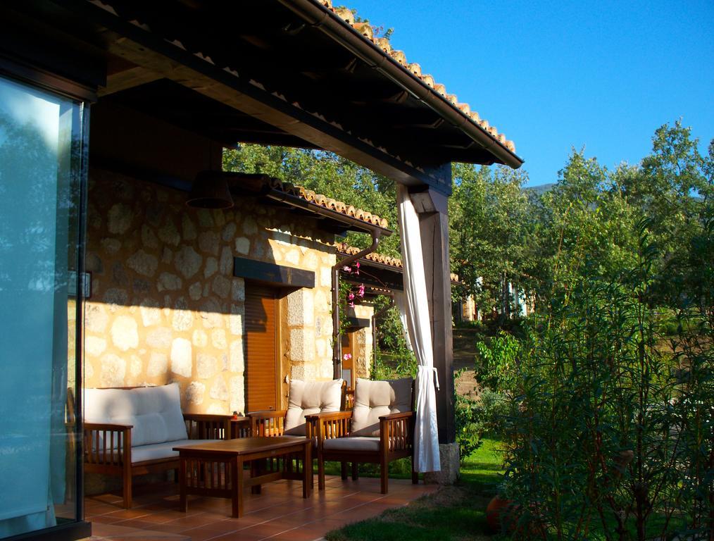 Apartamentos El Roble Valverde de la Vera Esterno foto
