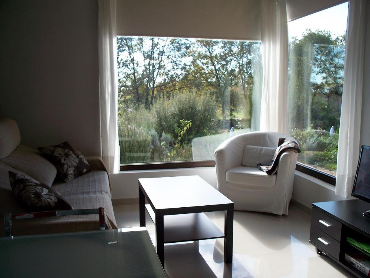 Apartamentos El Roble Valverde de la Vera Esterno foto