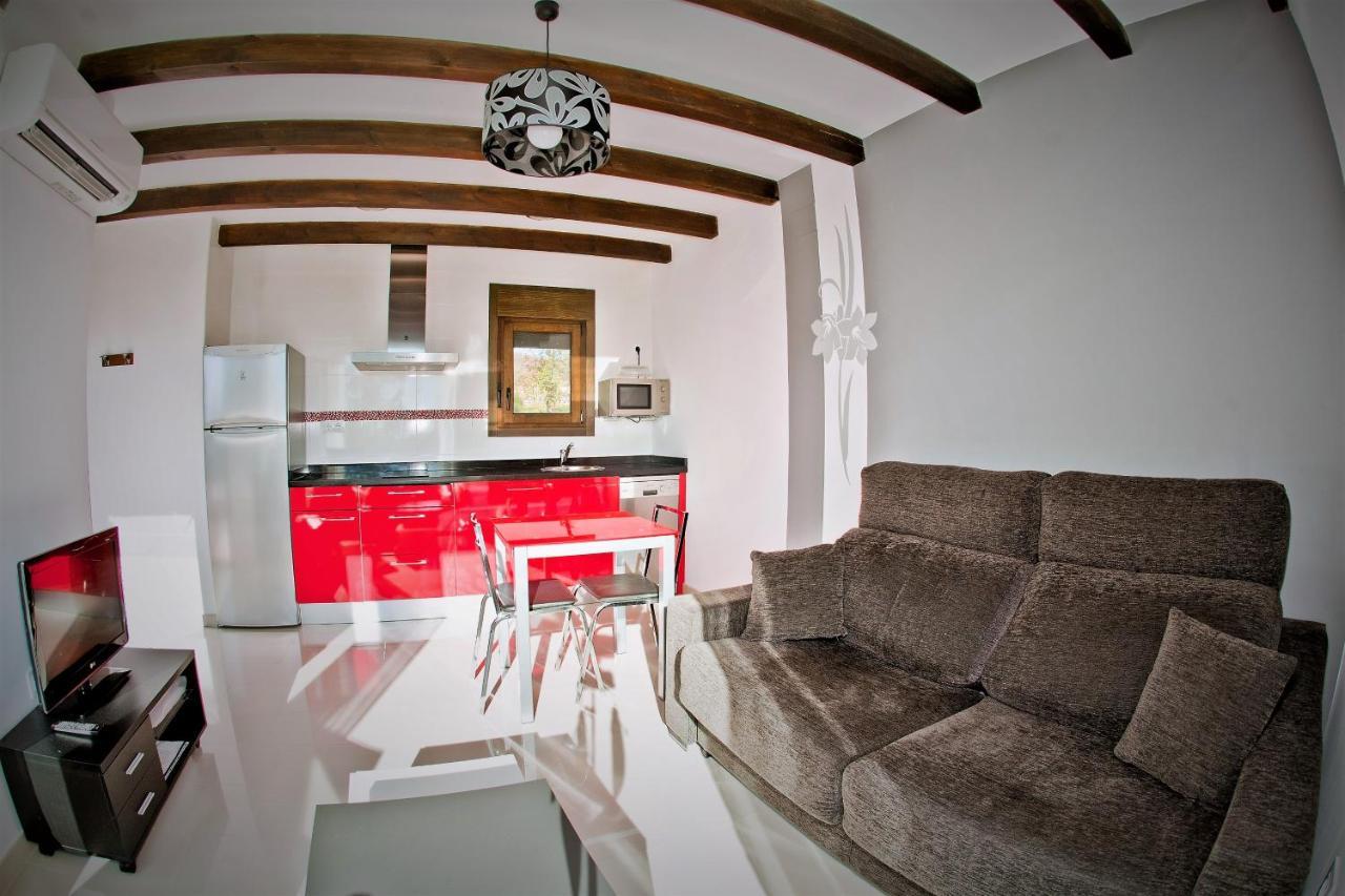 Apartamentos El Roble Valverde de la Vera Esterno foto