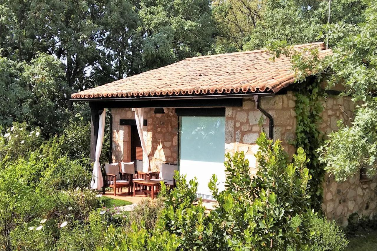 Apartamentos El Roble Valverde de la Vera Esterno foto